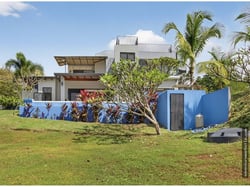 Beautiful 3-Bedroom Home with Rooftop and Pool and Jacuzzi
