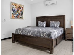 Beautiful 3-Bedroom Home with Rooftop and Pool and Jacuzzi