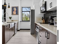 Beautiful 3-Bedroom Home with Rooftop and Pool and Jacuzzi