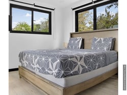Beautiful 3-Bedroom Home with Rooftop and Pool and Jacuzzi